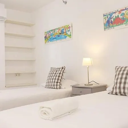 Amazing 3bedroom Flat With Seafront Views & Pool By Sharingco Appartement